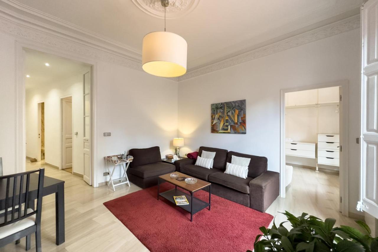 Aparteasy - Passeig De Gracia Barcelona Exterior photo