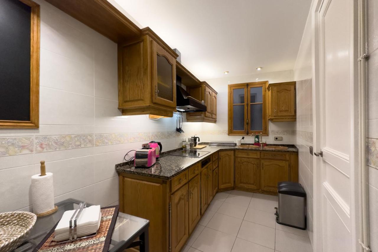 Aparteasy - Passeig De Gracia Barcelona Exterior photo