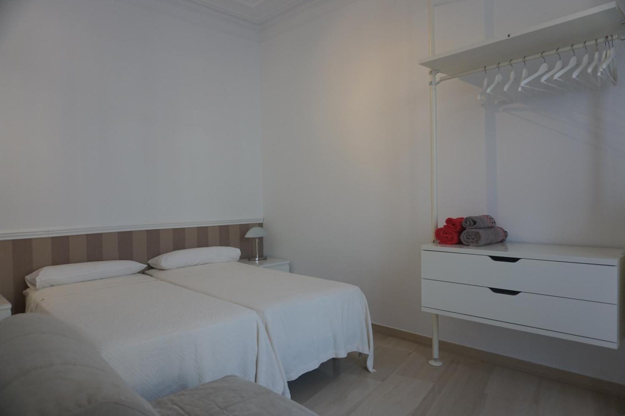 Aparteasy - Passeig De Gracia Barcelona Exterior photo